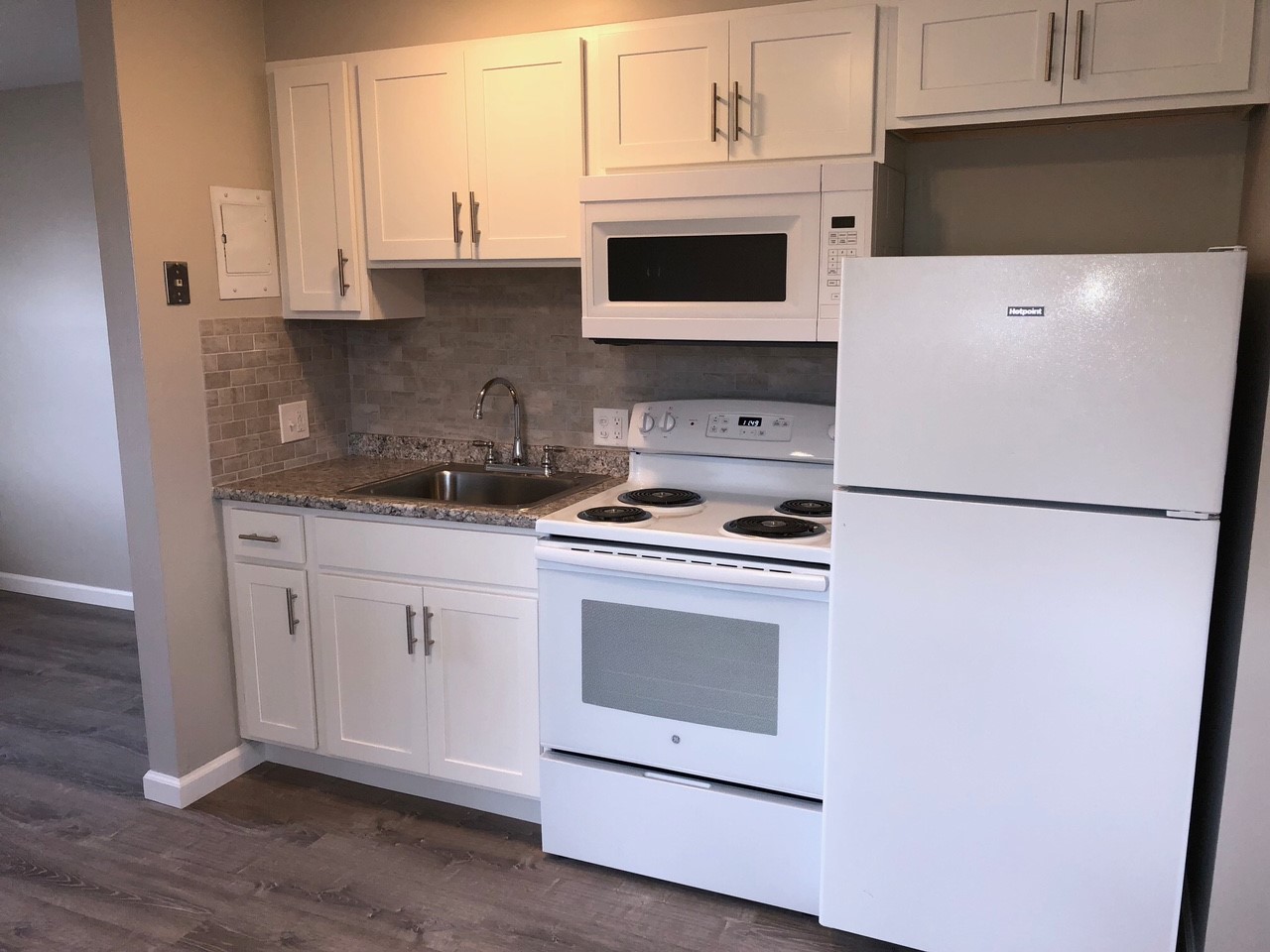 Fairfield Apartments photo 10