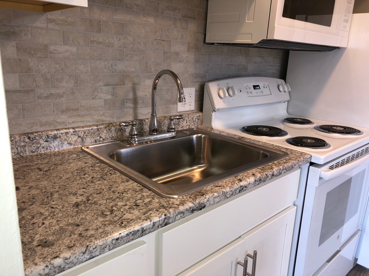 Fairfield Apartments photo 11