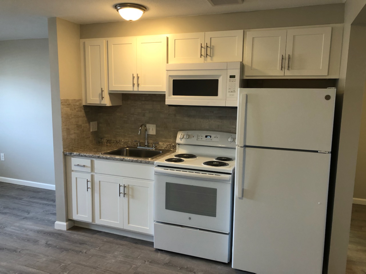 Fairfield Apartments photo 2