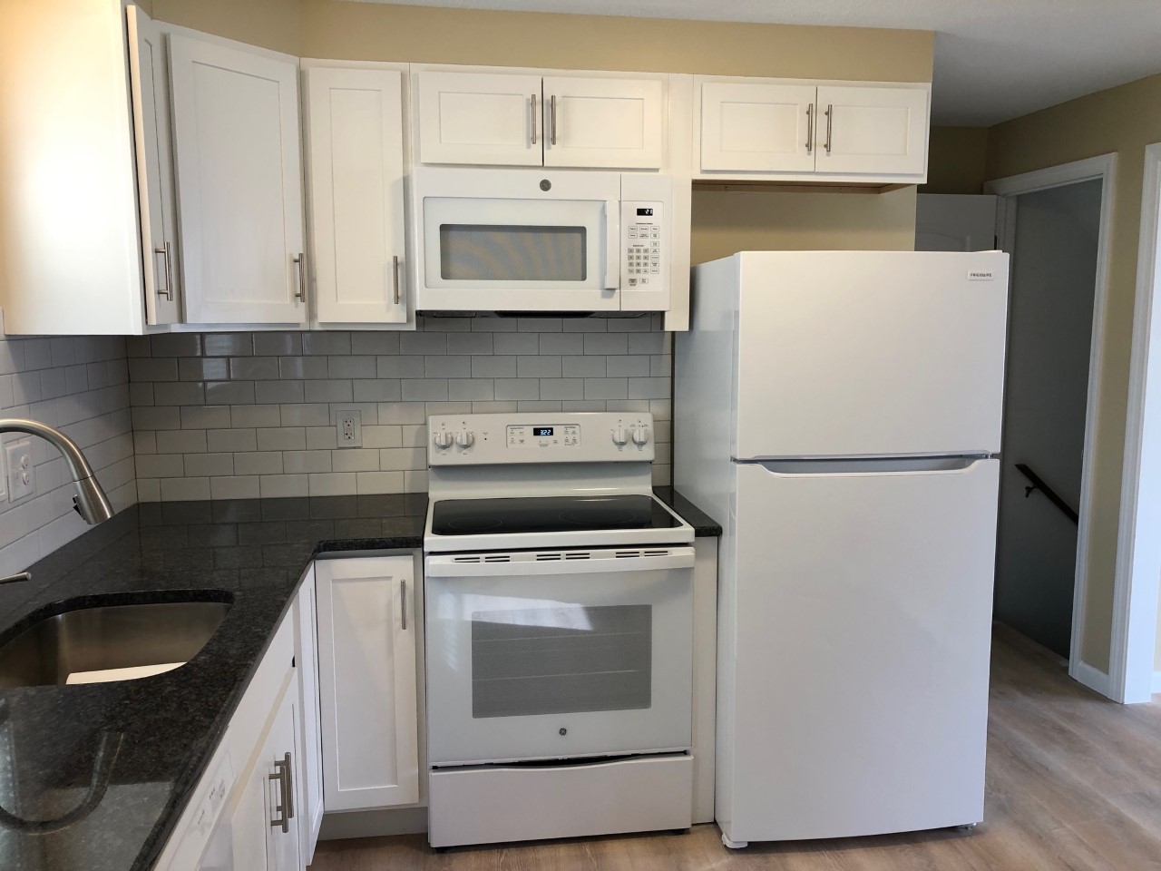 Town House Apartments photo 12