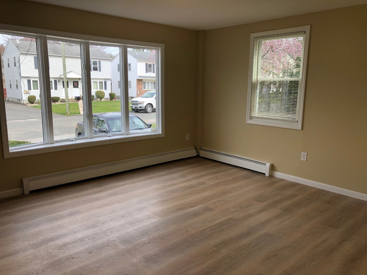 Town House Apartments photo 17