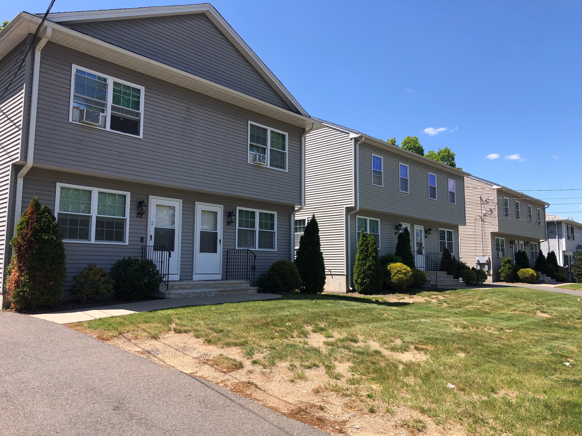 Town House Apartments photo 6